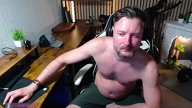 Freeguy84's cam snapshot