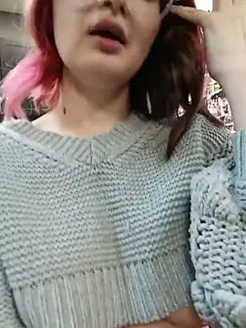 LindaGrant's cam snapshot