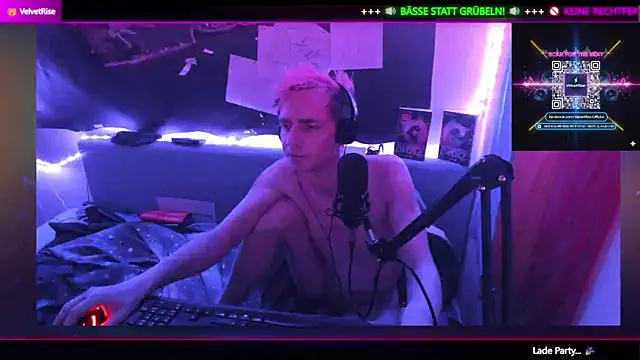 VelvetRise live sex cam