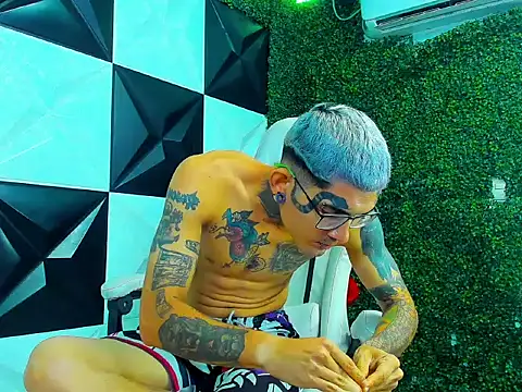 Boy_tatto77's cam snapshot