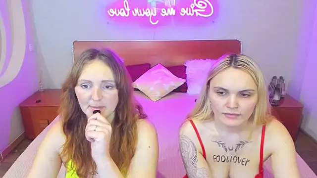 MagicEyess live sex cam