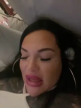 _MelinaCurves_'s cam snapshot