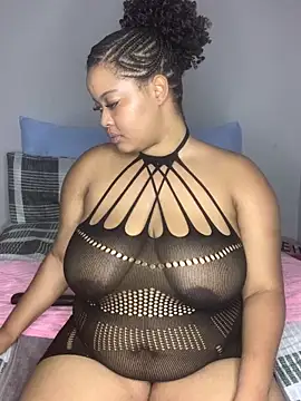 sexytinashe21 live sex cam