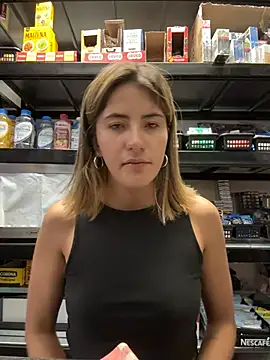 Andrea_19blonde live sex cam