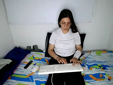 Nikolth_4 live sex cam