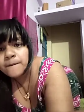 Deborbhavi222's cam snapshot