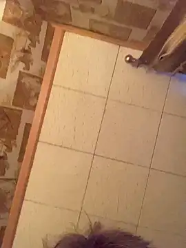 Tonybaloney1972 live sex cam