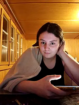 YoungLiisaxx live sex cam