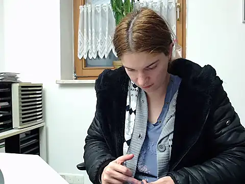 Mercedeswoman8's cam snapshot