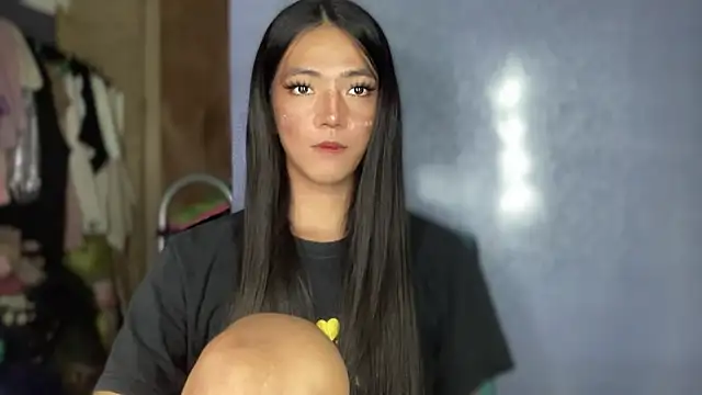 slimladyxoxo live sex cam