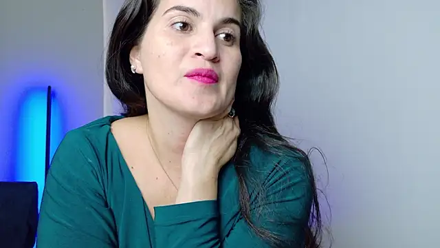 lizdevine's cam snapshot