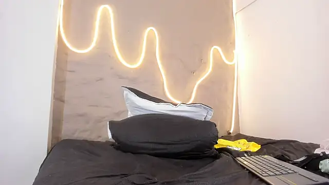 Shanntal_'s cam snapshot