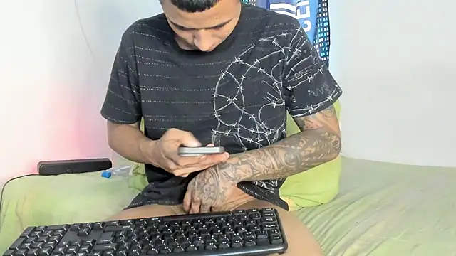 _Logan_Colton_ live sex cam