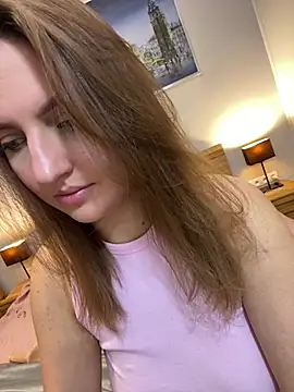 AliceDesmee's cam snapshot