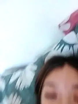 tinii_virtual_encuentros's cam snapshot