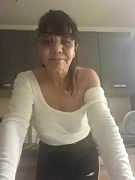 Candy222254 live sex cam