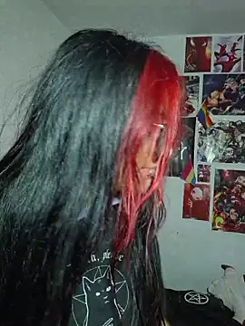 carolinerue live sex cam