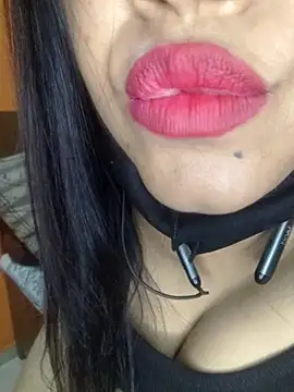 Sexy_bhabhi_011's cam snapshot