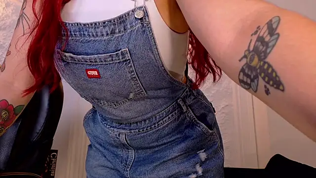 ViolettCastel live sex cam