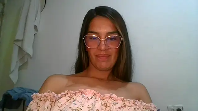 Juanabrunette7's cam snapshot