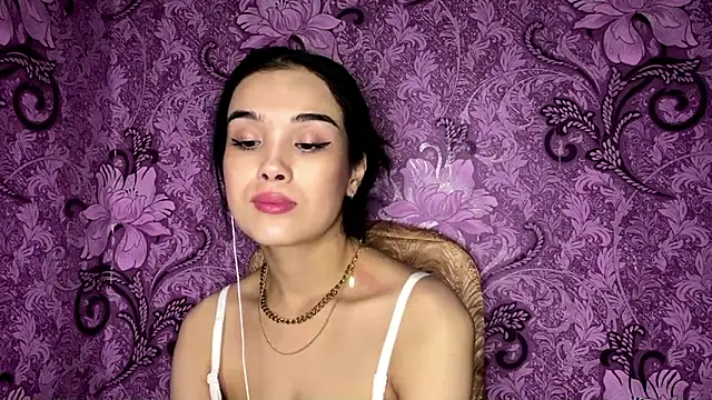 AylinBlush's cam snapshot