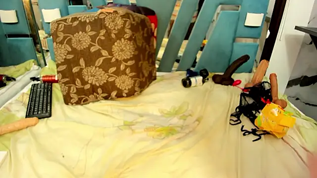 ebony_valentina's cam snapshot