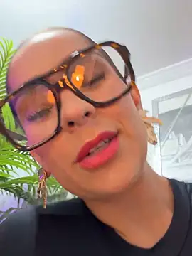 Mau_White's cam snapshot