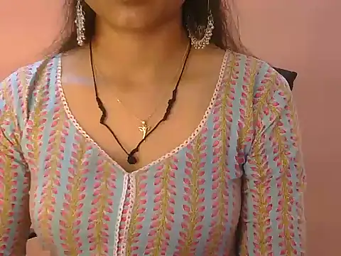 Cute_Pihu01's cam snapshot