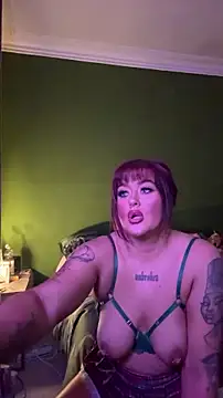 MissRaven_x live sex cam