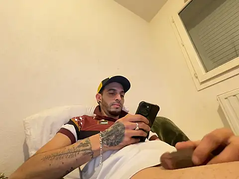 Rebeu313 live sex cam