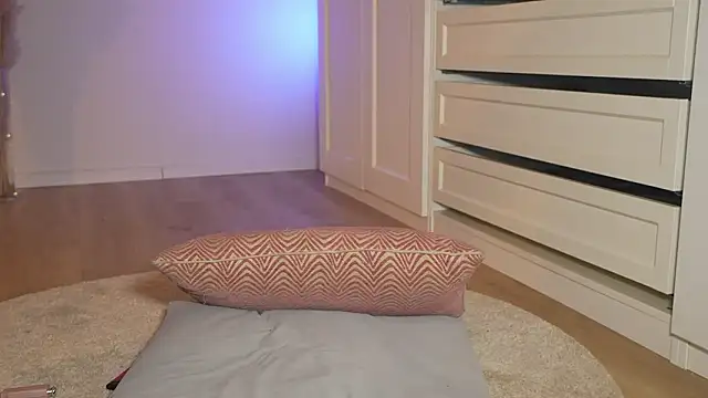 HotBella-'s cam snapshot