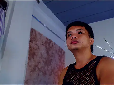 XExtraServiceManX's cam snapshot