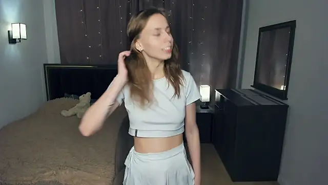 AsleyStouer's cam snapshot