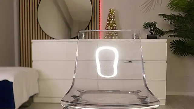 HottieLillyXXX's cam snapshot