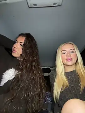 PrincessMegUK live sex cam