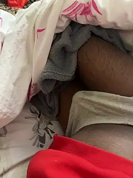 Mumbai_Guy_143 live sex cam