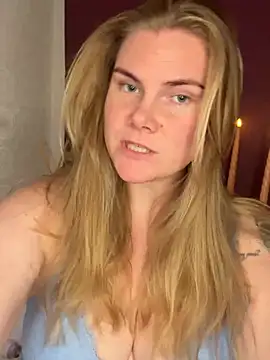 SexyBlondJoanna live sex cam