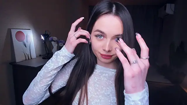 YvonneRobes live sex cam