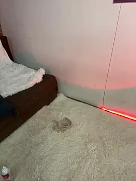 SunnyShiney live sex cam