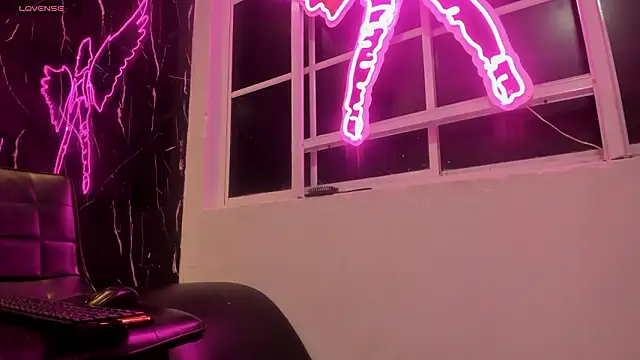 Bella_natt1's cam snapshot