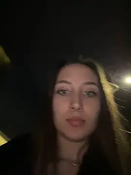 ICrazyOneIRL live sex cam