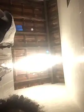 Novinhoie's cam snapshot