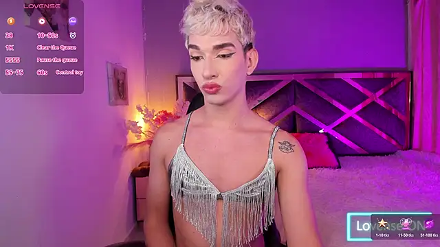 Cherry_zayden_'s cam snapshot