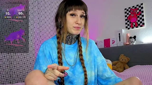 LilithPoison's cam snapshot