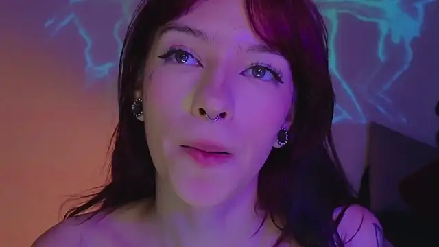 Moonlightt_21's cam snapshot