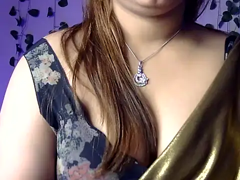 Aaliya02's cam snapshot