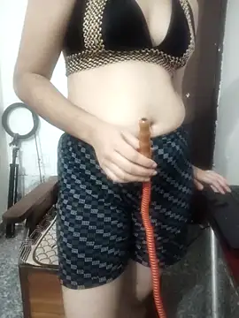 simmi_jaan17's cam snapshot