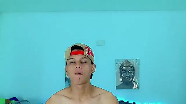 Liamscott_'s cam snapshot