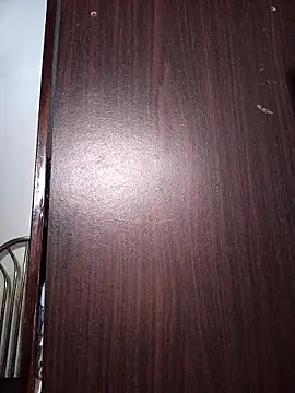 YELLOW_BONE live sex cam