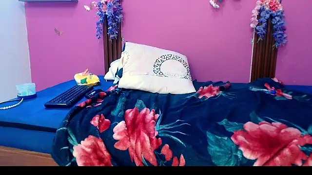 analintimacy18's cam snapshot